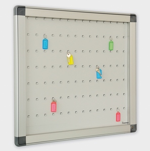 Vitrine 98 portes clés