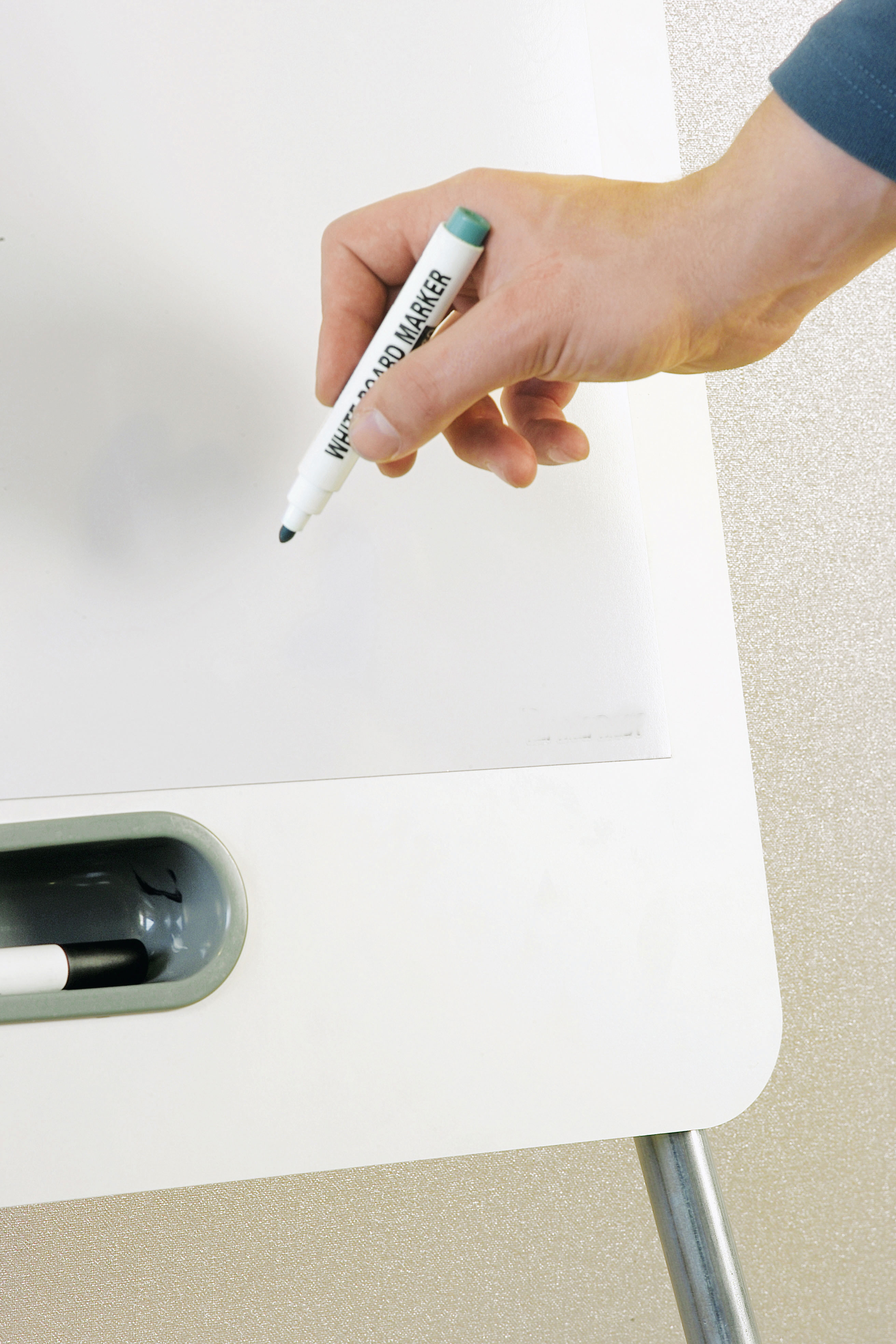 Chevalet de conférence laqué CARMEN